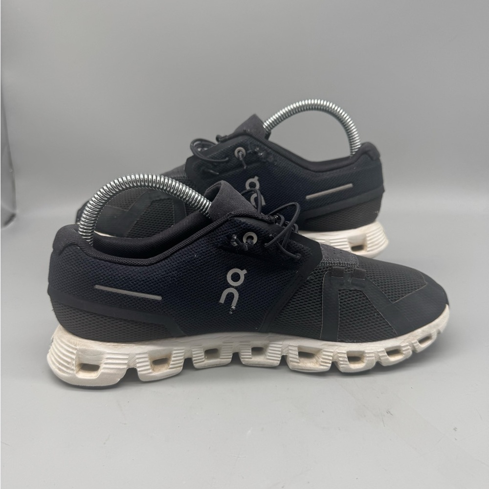 On Cloud 5 Sneakers Athletic Tennis Running Shoe Blue Women Shoe Size 8 - Picture 2 of 9